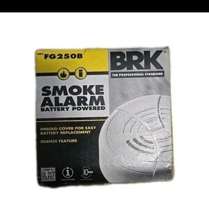 White Battery-Powered Smoke Alarm FG250B